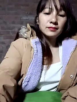 Snapshot of Mini3333 chatting on December 2025 12:04:01 AM Mini3333 online show from December 2025 12:04:01 AM