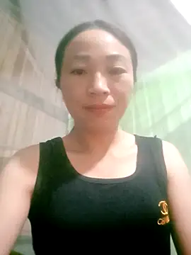 lucybaby00 online show from November 2025 10:25:02 PM