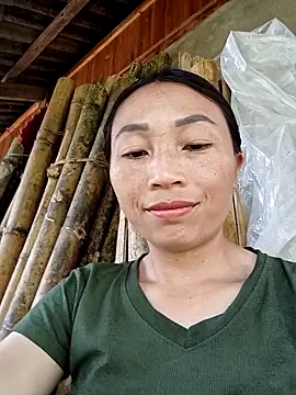 lucybaby00 online show from April 2026 04:46:01 AM