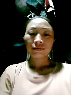 lucybaby00 online show from April 2026 12:01:01 PM