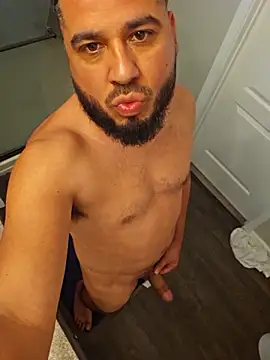 Snapshot of mrdaddy1984 chatting on December 2025 10:39:02 PM mrdaddy1984 online show from December 2025 10:39:02 PM