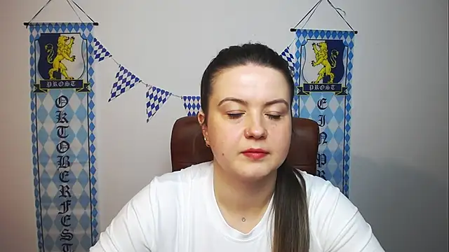 Snapshot of MavkaCute chatting on September 2025 06:11:02 PM MavkaCute online show from September 2025 06:11:02 PM