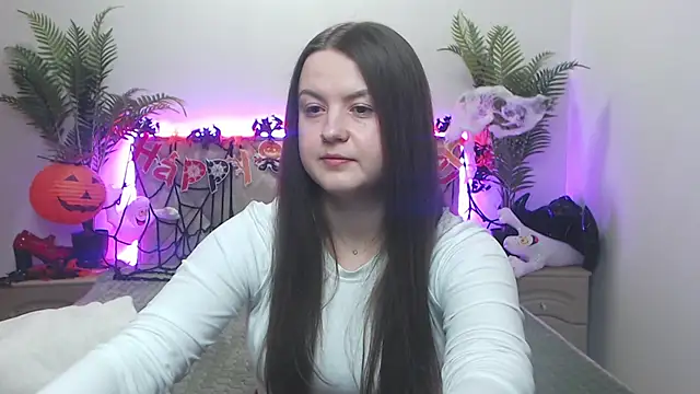 Snapshot of MavkaCute chatting on October 2025 06:18:02 PM MavkaCute online show from October 2025 06:18:02 PM