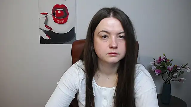 Snapshot of MavkaCute chatting on November 2025 07:13:02 PM MavkaCute online show from November 2025 07:13:02 PM