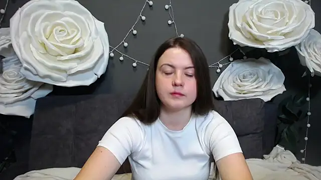 Snapshot of MavkaCute chatting on November 2025 07:14:01 PM MavkaCute online show from November 2025 07:14:01 PM