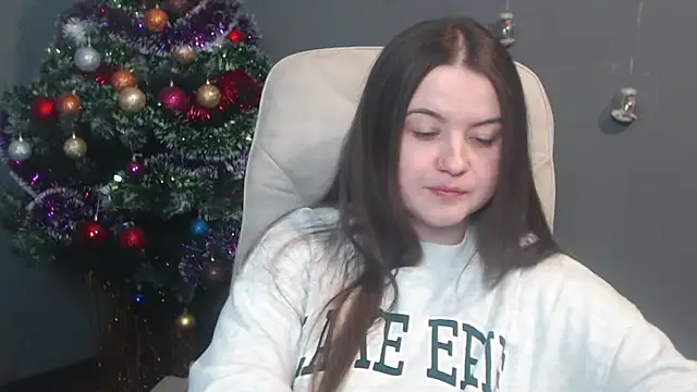 Snapshot of MavkaCute chatting on December 2025 07:09:01 PM MavkaCute online show from December 2025 07:09:01 PM