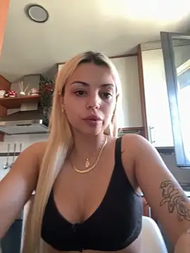 NoeliaGarcia17 online show from October 2025 02:12:02 PM