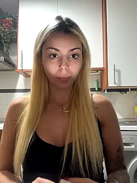 NoeliaGarcia17 online show from October 2025 09:46:02 PM