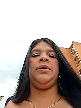 Snapshot of Eiimy_pretty chatting on October 2025 08:10:01 PM Eiimy pretty online show from October 2025 08:10:01 PM