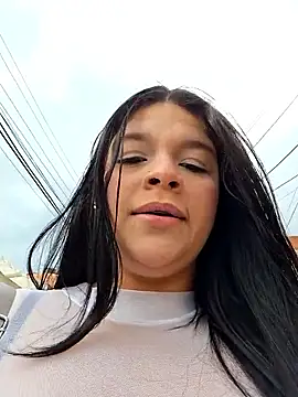 Snapshot of Eiimy_pretty chatting on November 2025 08:41:01 PM Eiimy pretty online show from November 2025 08:41:01 PM