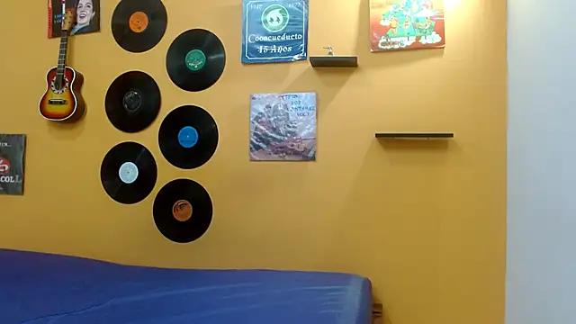 skinnyverus18 online show from February 2026 06:58:01 PM