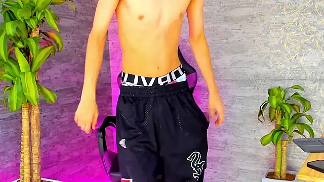 Snapshot of ArthurCox chatting on September 2025 11:48:02 PM ArthurCox online show from September 2025 11:48:02 PM