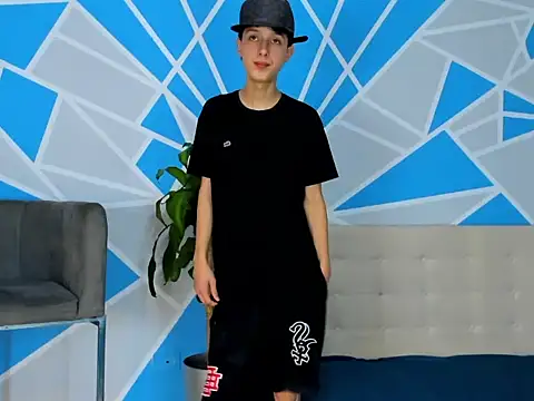 Snapshot of ArthurCox chatting on October 2025 05:44:01 PM ArthurCox online show from October 2025 05:44:01 PM