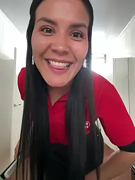 MacaW09 online show from February 2026 01:51:01 PM