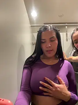 MacaW09 online show from April 2026 12:57:02 AM