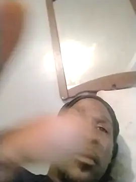 Snapshot of Dick2long87 chatting on December 2025 04:09:01 AM Dick2long87 online show from December 2025 04:09:01 AM