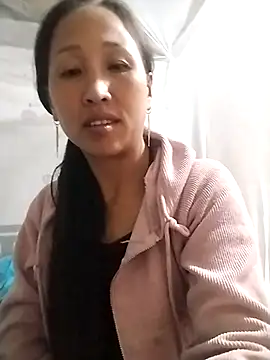 Snapshot of cute_love00 chatting on October 2025 01:10:02 PM cute love00 online show from October 2025 01:10:02 PM