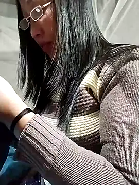 Snapshot of cute_love00 chatting on November 2025 08:06:01 AM cute love00 online show from November 2025 08:06:01 AM