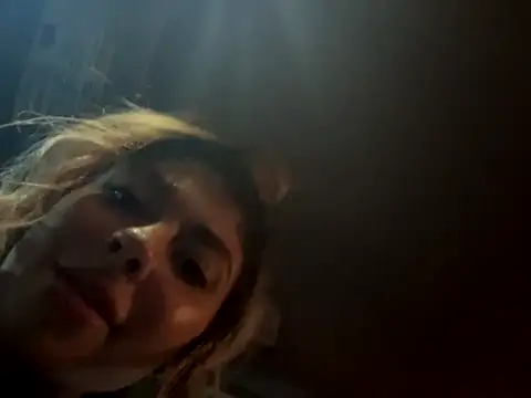 bbgurlnickii online show from November 2025 04:50:02 AM