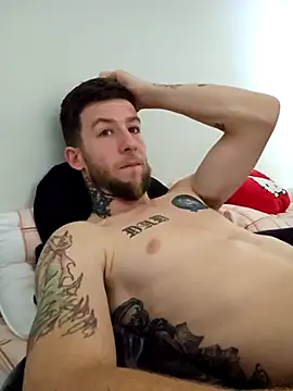 Snapshot of Couplesplay1 chatting on October 2025 03:04:01 AM Couplesplay1 online show from October 2025 03:04:01 AM