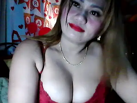 Snapshot of Miss_Heart chatting on November 2025 10:41:02 PM Miss Heart online show from November 2025 10:41:02 PM