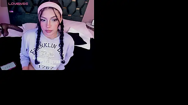 Snapshot of Micki__ chatting on October 2025 11:55:01 AM Micki online show from October 2025 11:55:01 AM