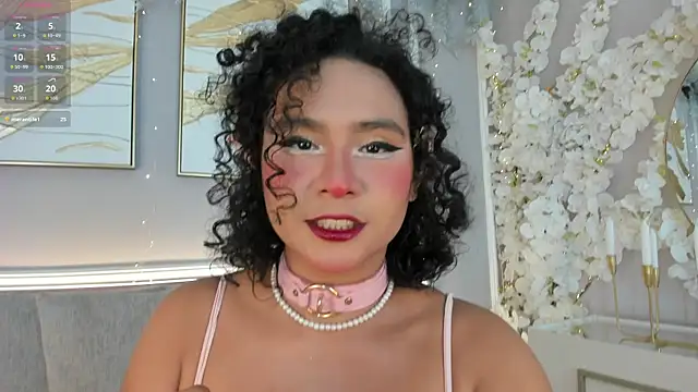 ellette   online show from December 2025 07:18:01 PM