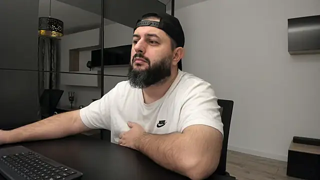 DravenPeak online show from November 2025 04:12:02 AM