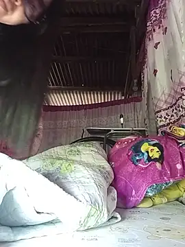 oceanlover23 online show from February 2026 05:07:02 AM