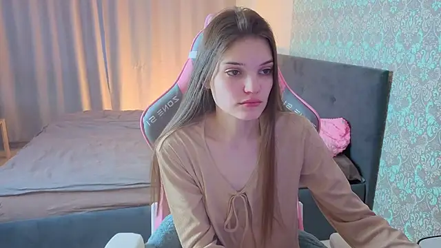 Snapshot of magic_shy_ chatting on May 2026 01:33:01 AM magic shy online show from May 2026 01:33:01 AM