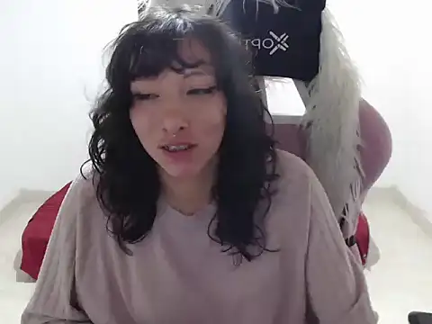 ScarlettShirahoshi online show from April 2026 06:03:01 PM