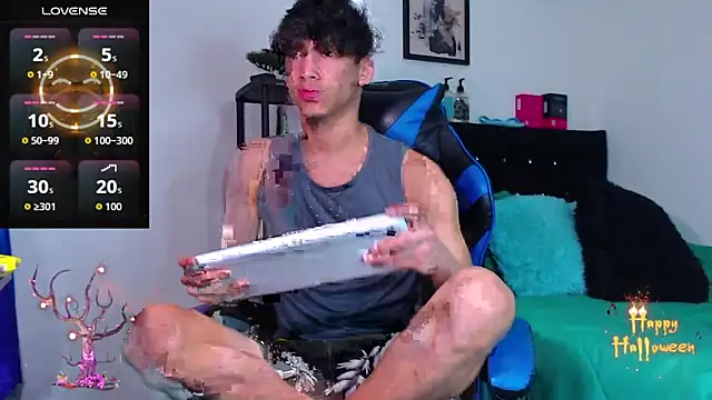 Snapshot of Gael_Jones chatting on October 2025 06:15:02 AM Gael Jones online show from October 2025 06:15:02 AM