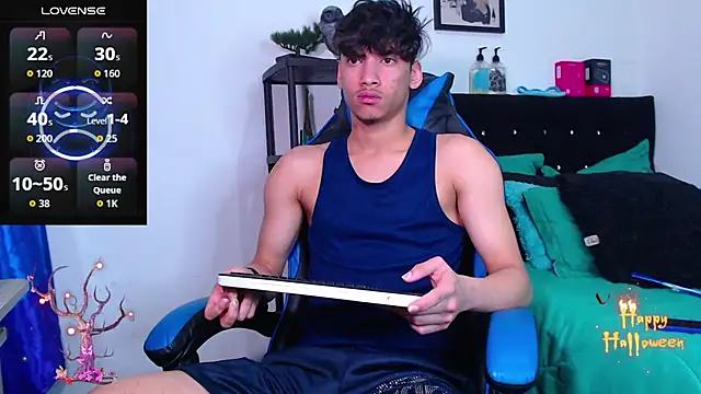 Snapshot of Gael_Jones chatting on October 2025 04:25:02 AM Gael Jones online show from October 2025 04:25:02 AM