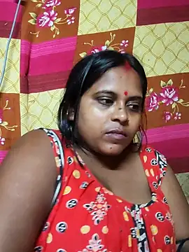 Snapshot of Hot-Show2 chatting on October 2025 04:06:02 PM Hot-Show2 online show from October 2025 04:06:02 PM