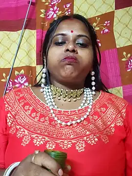 Snapshot of Hot-Show2 chatting on October 2025 05:46:01 PM Hot-Show2 online show from October 2025 05:46:01 PM