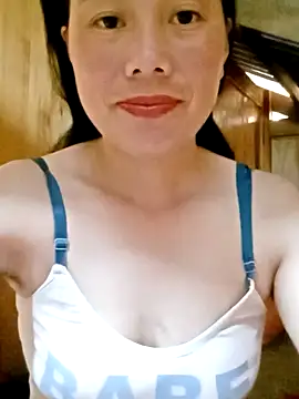 LyyChac online show from September 2025 07:41:01 AM