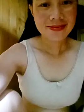 LyyChac online show from September 2025 10:10:02 PM