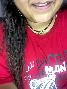 Snapshot of indian-hotmilfs chatting on November 2025 03:06:02 AM indian-hotmilfs online show from November 2025 03:06:02 AM