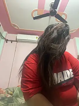 Snapshot of indian-hotmilfs chatting on November 2025 01:43:03 PM indian-hotmilfs online show from November 2025 01:43:03 PM