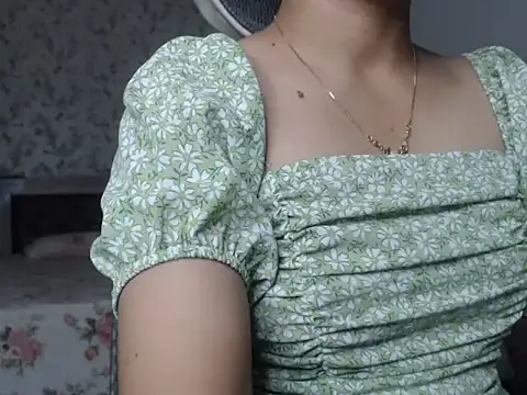 Snapshot of snow_white123 chatting on October 2025 08:20:02 PM snow white123 online show from October 2025 08:20:02 PM