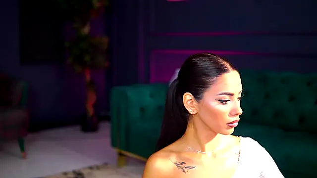 SiennaRuh online show from September 2025 06:36:01 AM