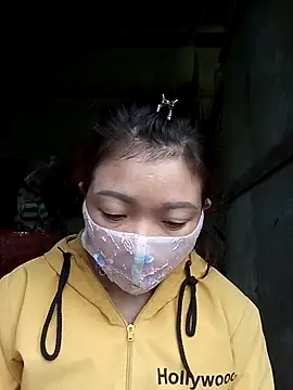 qychiu online show from November 2025 12:43:02 AM