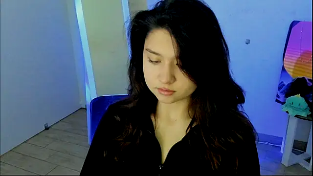 Snapshot of Sandra_Curly chatting on November 2025 10:35:01 PM Sandra Curly online show from November 2025 10:35:01 PM