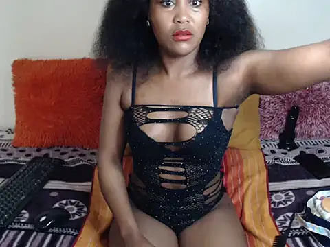 Snapshot of SexySlique chatting on October 2025 02:23:02 AM SexySlique online show from October 2025 02:23:02 AM