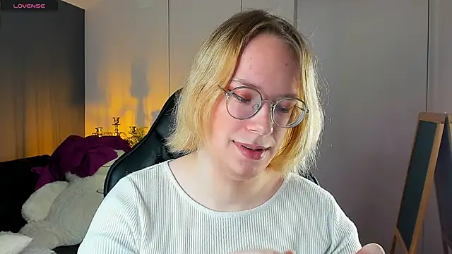 Snapshot of Amanda_Butlerr chatting on November 2025 02:30:02 PM Amanda Butlerr online show from November 2025 02:30:02 PM