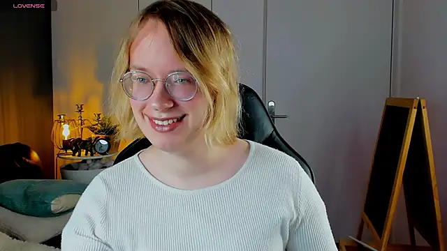 Snapshot of Amanda_Butlerr chatting on November 2025 08:31:01 PM Amanda Butlerr online show from November 2025 08:31:01 PM