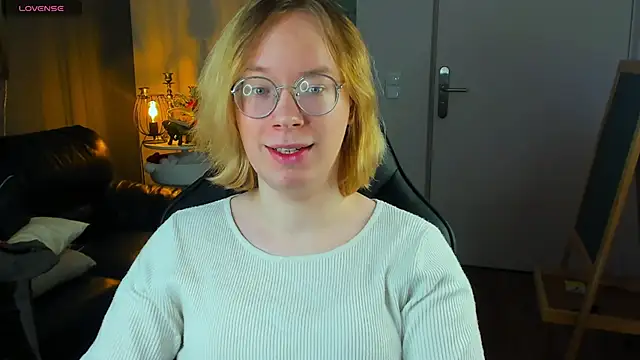 Snapshot of Amanda_Butlerr chatting on November 2025 02:54:01 PM Amanda Butlerr online show from November 2025 02:54:01 PM