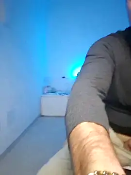 mrlyuis online show from January 2026 05:27:02 PM