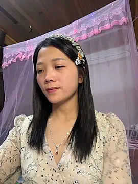 thaoyeuuu online show from November 2025 01:04:01 PM