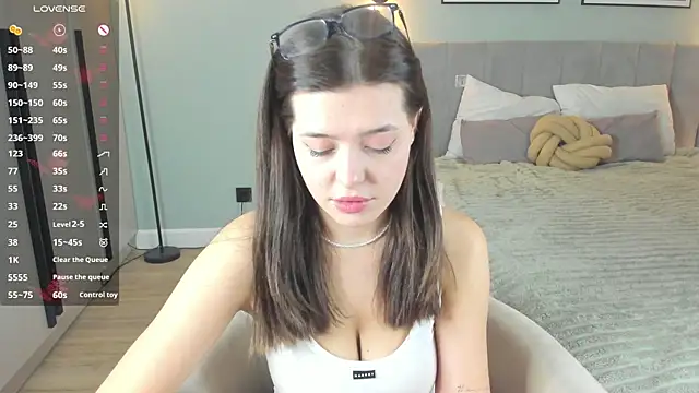 Snapshot of LubaStadt chatting on December 2025 07:20:02 PM LubaStadt online show from December 2025 07:20:02 PM